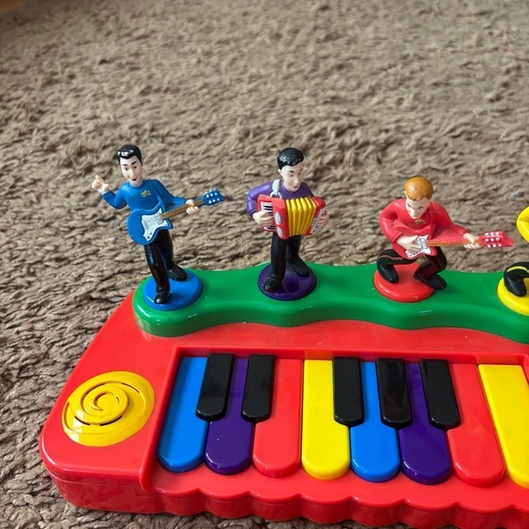 Vintage The Wiggles Musical Piano Toy Red Characters - Picture 4 of 5